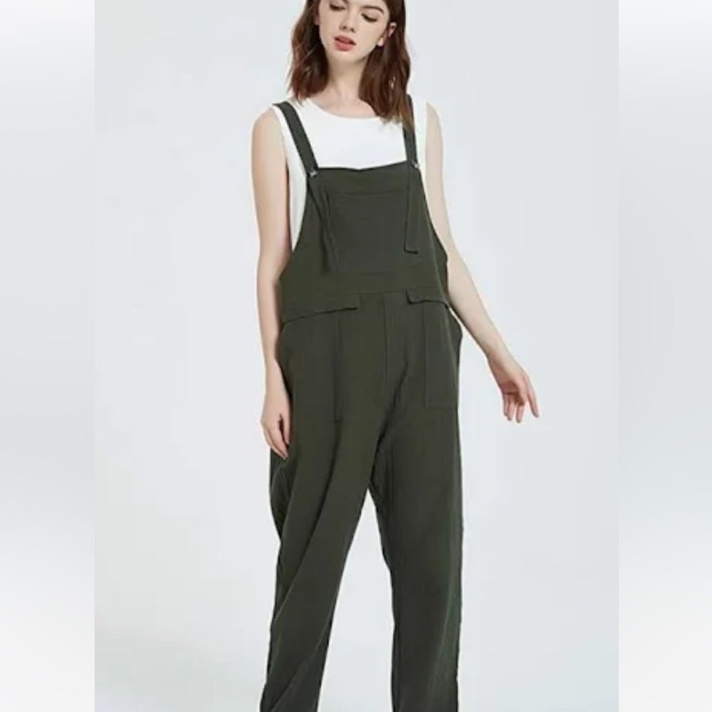 Classic Fashion Collection Square Bib Overall in small